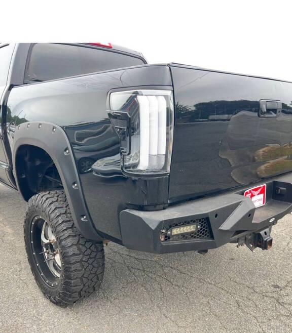 Toyota Tundra Tundra-Grade CrewMax 5.7L FFV 4WD 2013