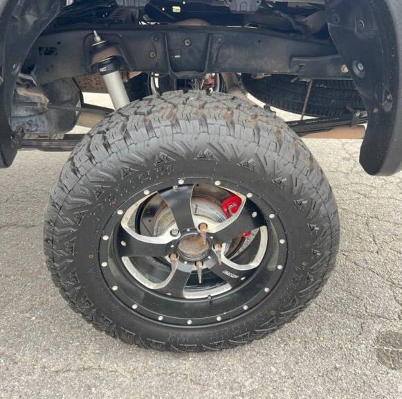 Toyota Tundra Tundra-Grade CrewMax 5.7L FFV 4WD 2013