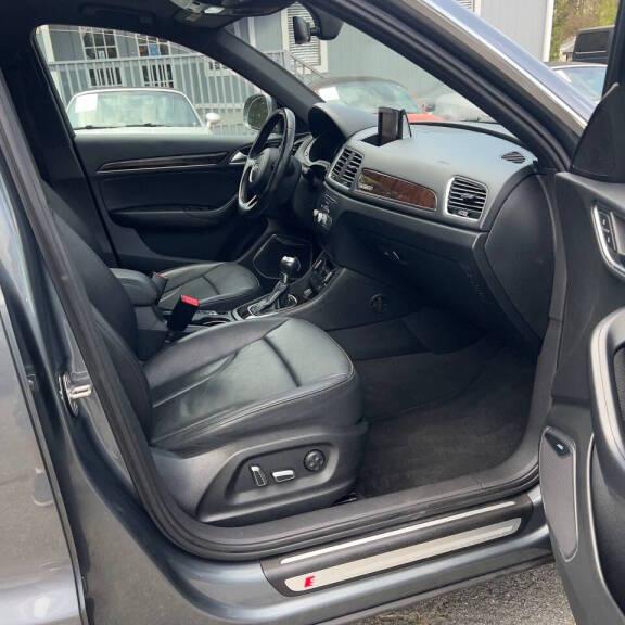 Audi Q3 Prestige 4D SUV Qtro 2.0T 2016
