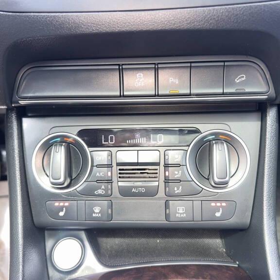 Audi Q3 Prestige 4D SUV Qtro 2.0T 2016