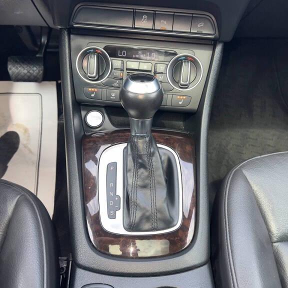 Audi Q3 Prestige 4D SUV Qtro 2.0T 2016