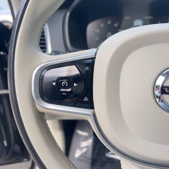 Volvo XC90 T6 Momentum AWD 2018