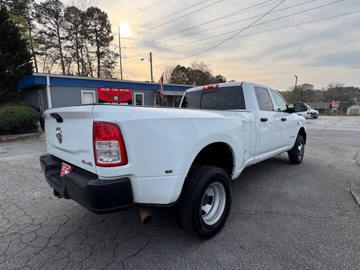 RAM 3500 Tradesman Crew Cab 4WD DRW 2022