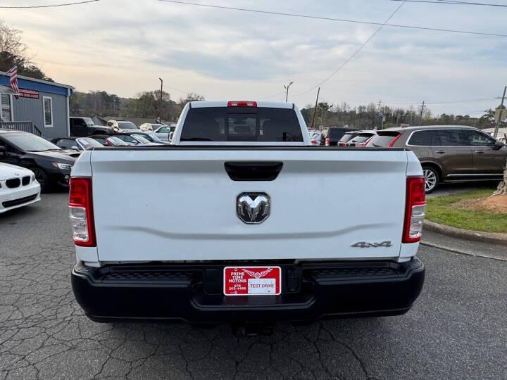 RAM 3500 Tradesman Crew Cab 4WD DRW 2022