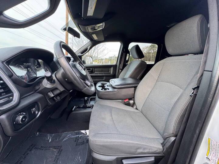 RAM 3500 Tradesman Crew Cab 4WD DRW 2022
