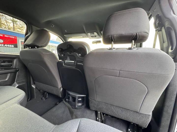 RAM 3500 Tradesman Crew Cab 4WD DRW 2022