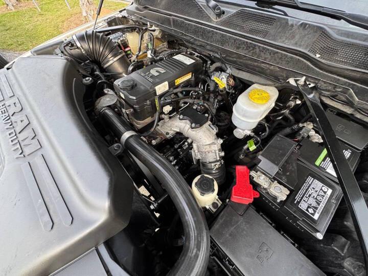 RAM 3500 Tradesman Crew Cab 4WD DRW 2022