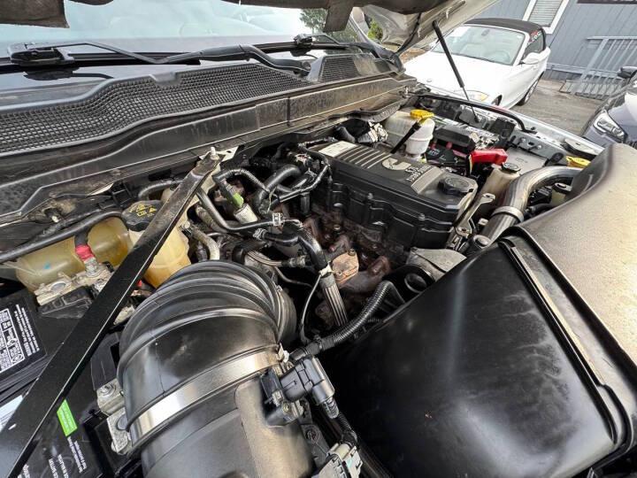RAM 3500 Tradesman Crew Cab 4WD DRW 2022