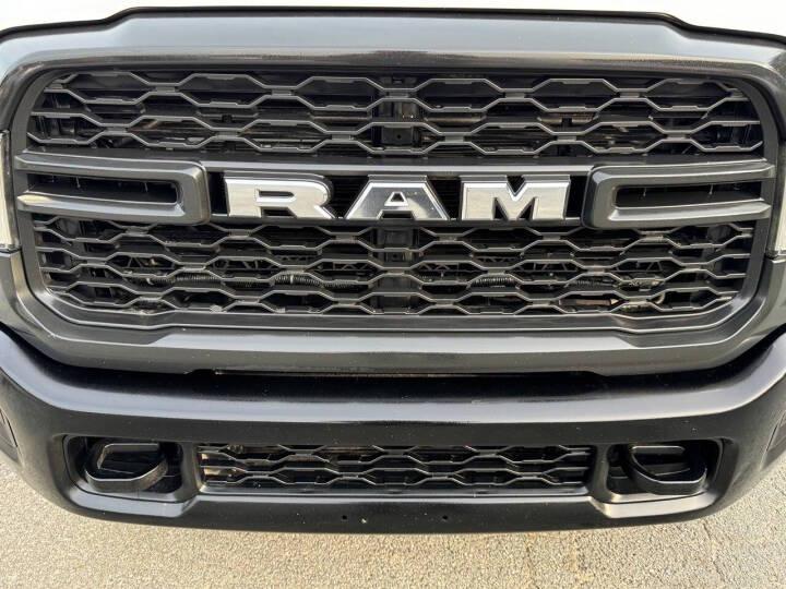 RAM 3500 Tradesman Crew Cab 4WD DRW 2022