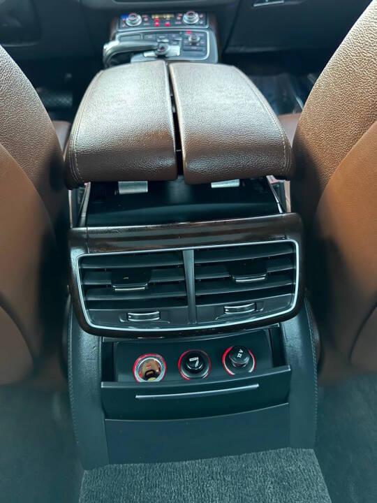 Audi A8 3.0T quattro 2016