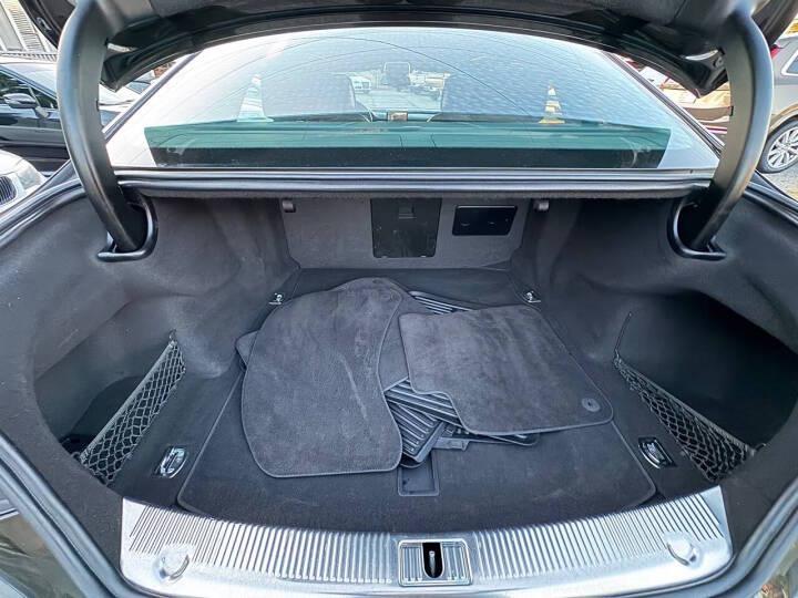 Audi A8 3.0T quattro 2016