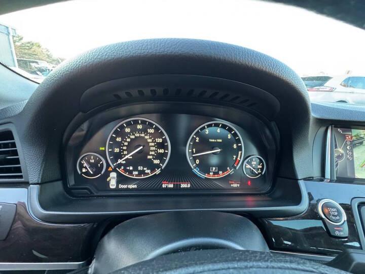 BMW 5-Series 535i xDrive 2014