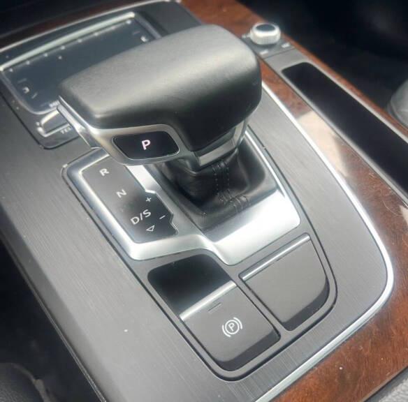 Audi Q5 2.0T Premium Plus quattro 2018