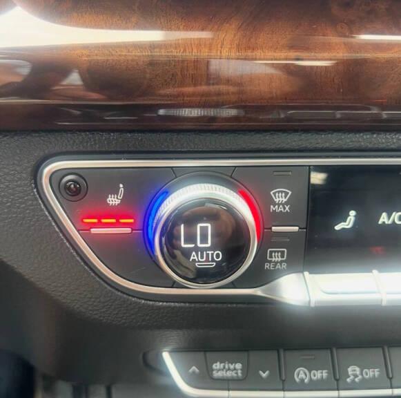 Audi Q5 2.0T Premium Plus quattro 2018