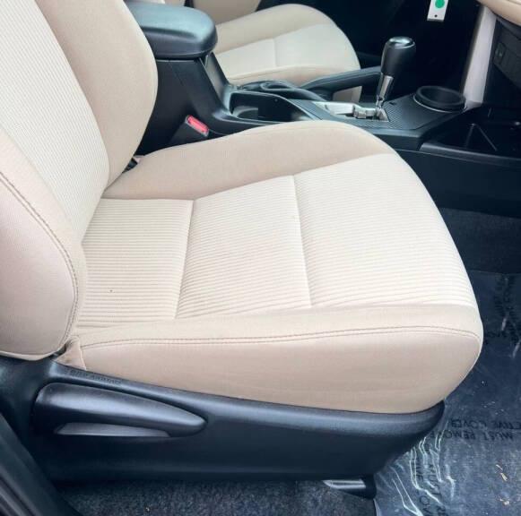 Toyota RAV4 XLE AWD 2013