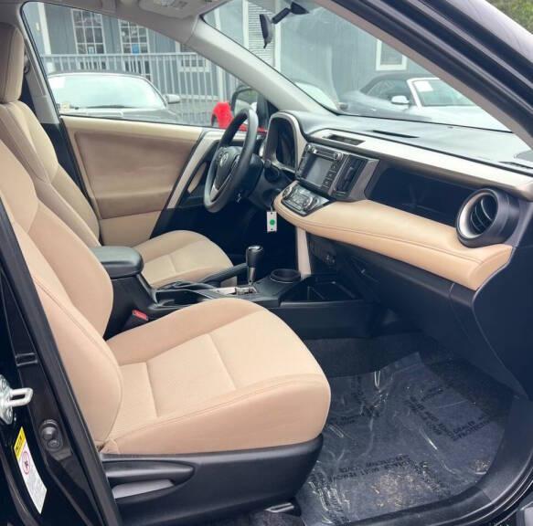 Toyota RAV4 XLE AWD 2013