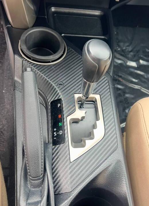 Toyota RAV4 XLE AWD 2013