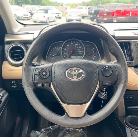 Toyota RAV4 XLE AWD 2013