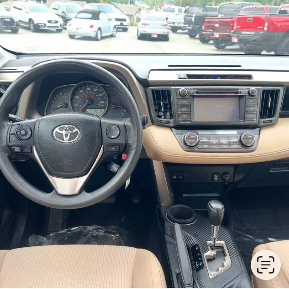 Toyota RAV4 XLE AWD 2013
