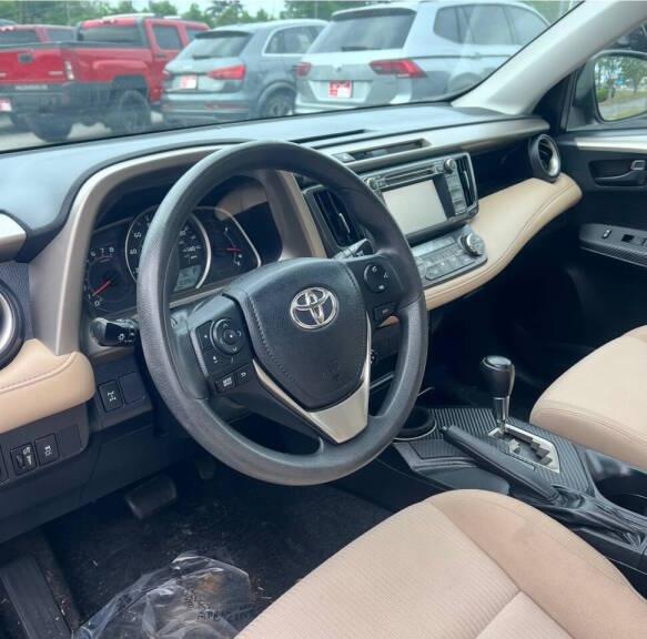 Toyota RAV4 XLE AWD 2013