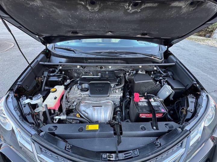 Toyota RAV4 XLE AWD 2013