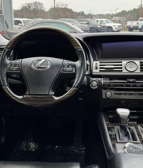 Lexus LS 460 Luxury Sedan AWD 2015