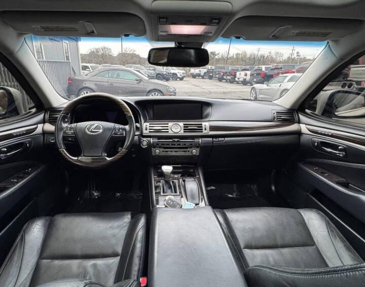 Lexus LS 460 Luxury Sedan AWD 2015