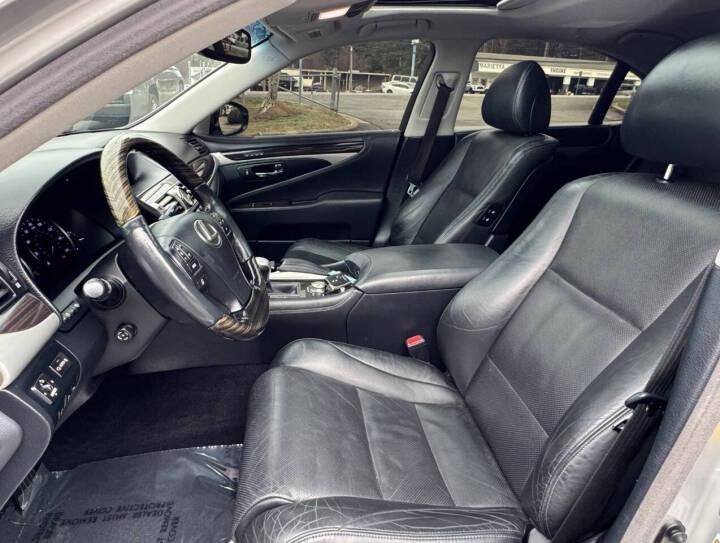 Lexus LS 460 Luxury Sedan AWD 2015