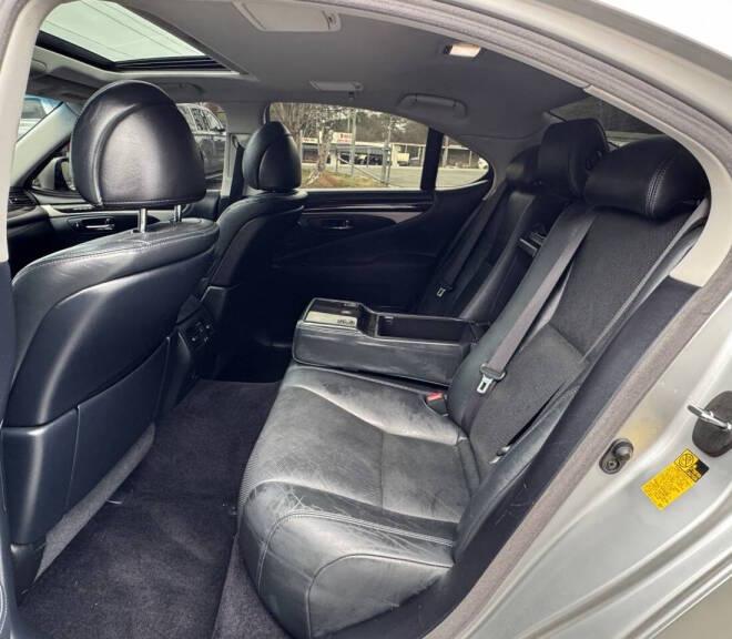 Lexus LS 460 Luxury Sedan AWD 2015