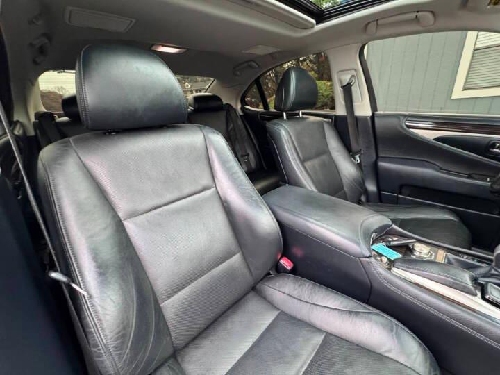 Lexus LS 460 Luxury Sedan AWD 2015