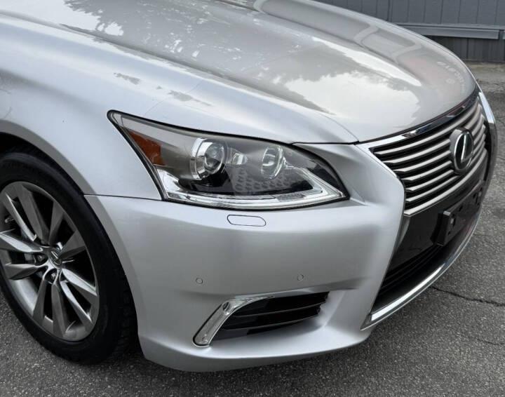 Lexus LS 460 Luxury Sedan AWD 2015