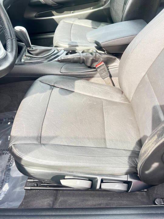 BMW 1-Series 128i Coupe 2012