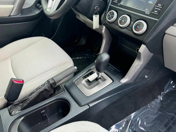 Subaru Forester 2.5i Premium PZEV CVT 2017
