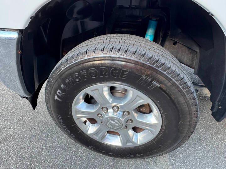 RAM 2500 Tradesman Crew Cab SWB 4WD 2019