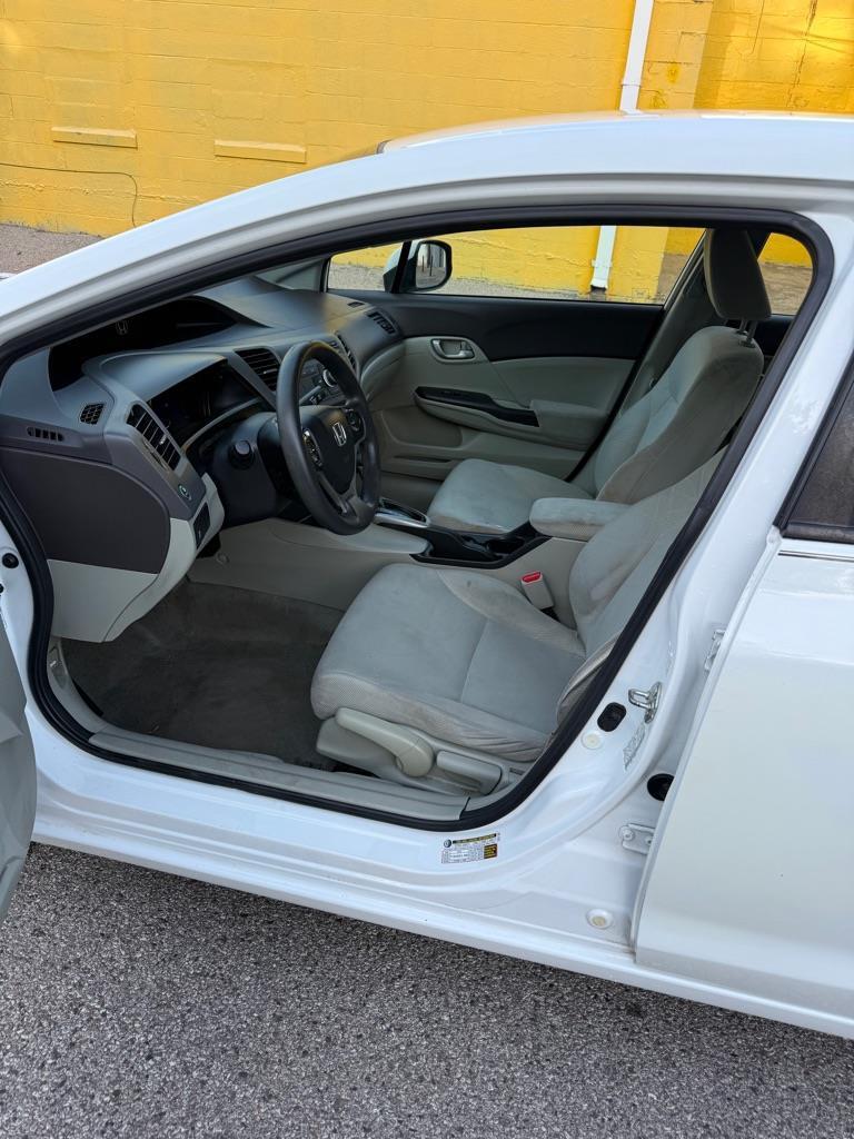 Honda Civic CNG Sedan 5-Speed AT 2012