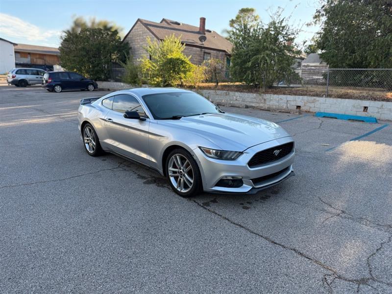 Ford Mustang EcoBoost Coupe 2016