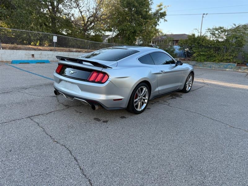 Ford Mustang EcoBoost Coupe 2016