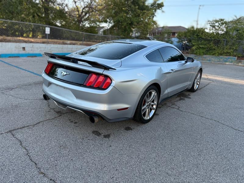 Ford Mustang EcoBoost Coupe 2016