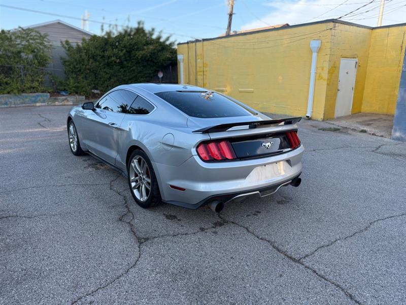 Ford Mustang EcoBoost Coupe 2016