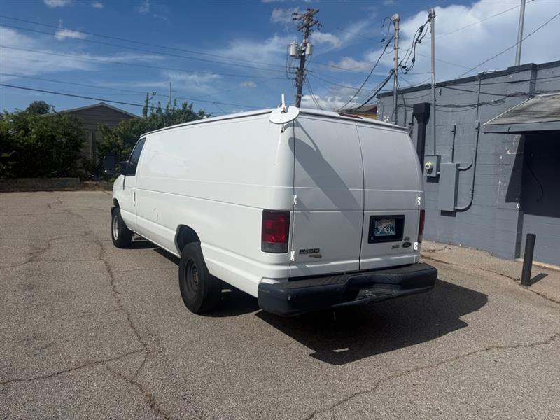 Ford Econoline E-150 Extended 2012