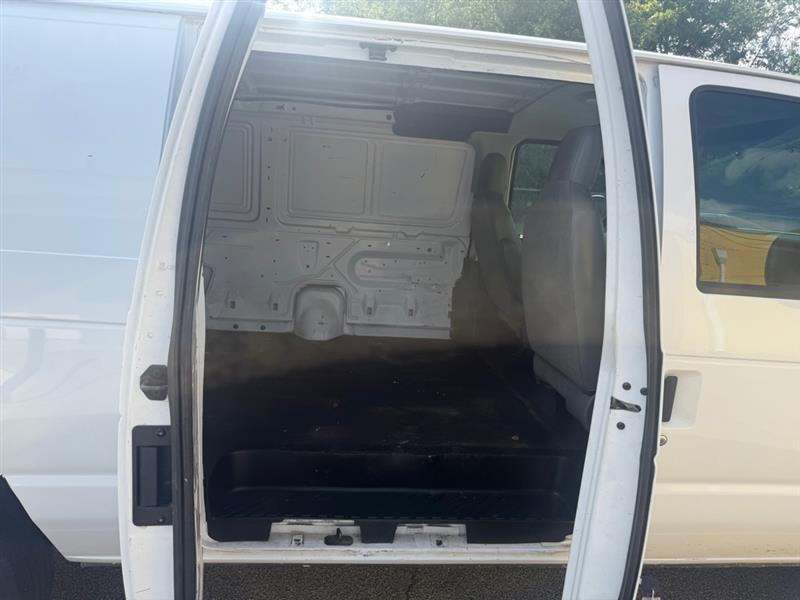 Ford Econoline E-150 Extended 2012