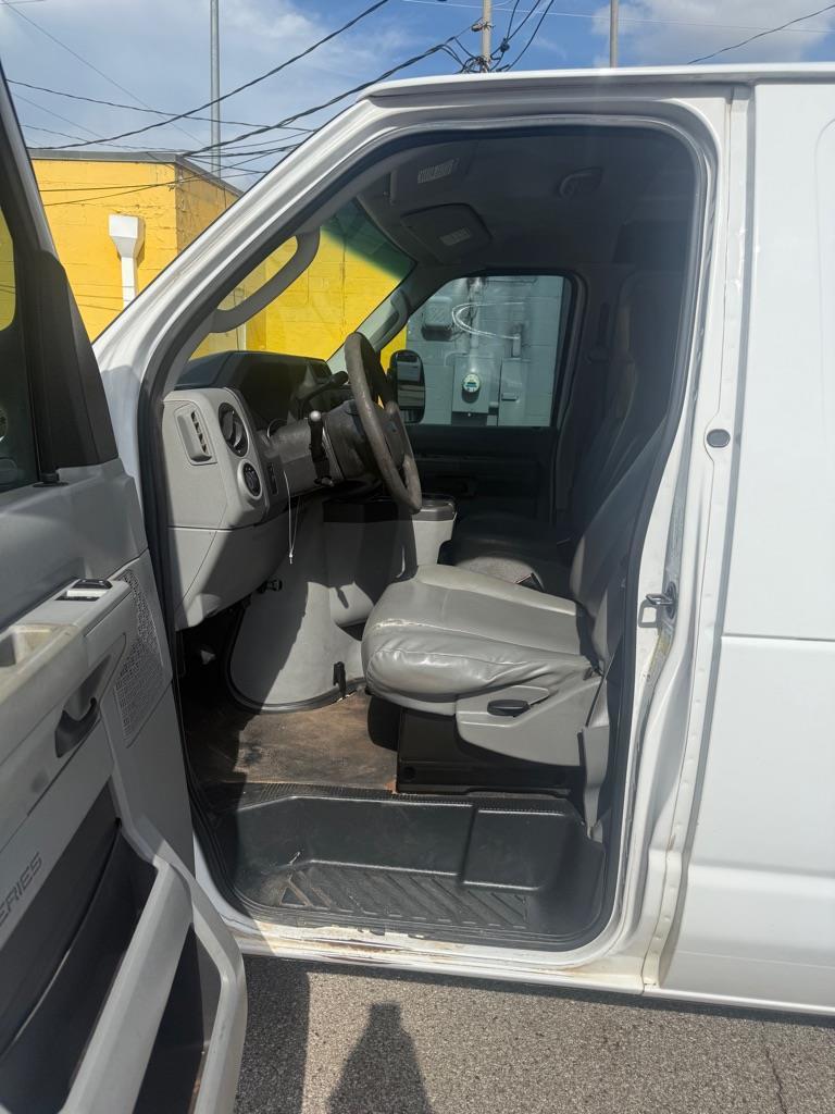 Ford Econoline E-150 Extended 2012