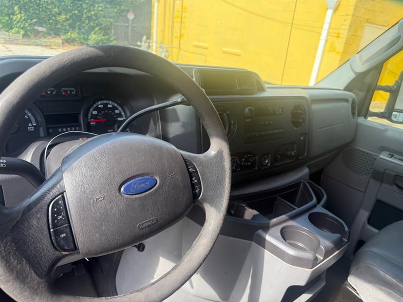Ford Econoline E-150 Extended 2012