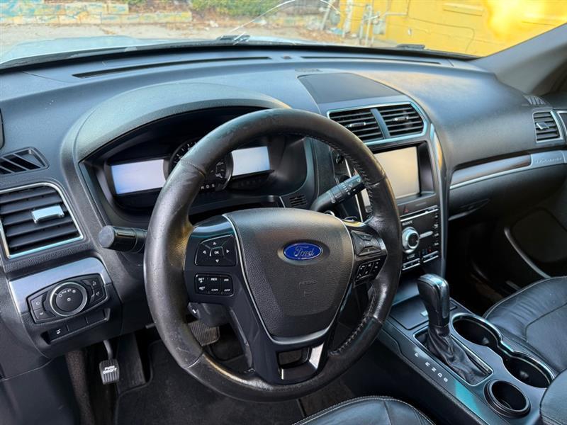 Ford Explorer Limited FWD 2016