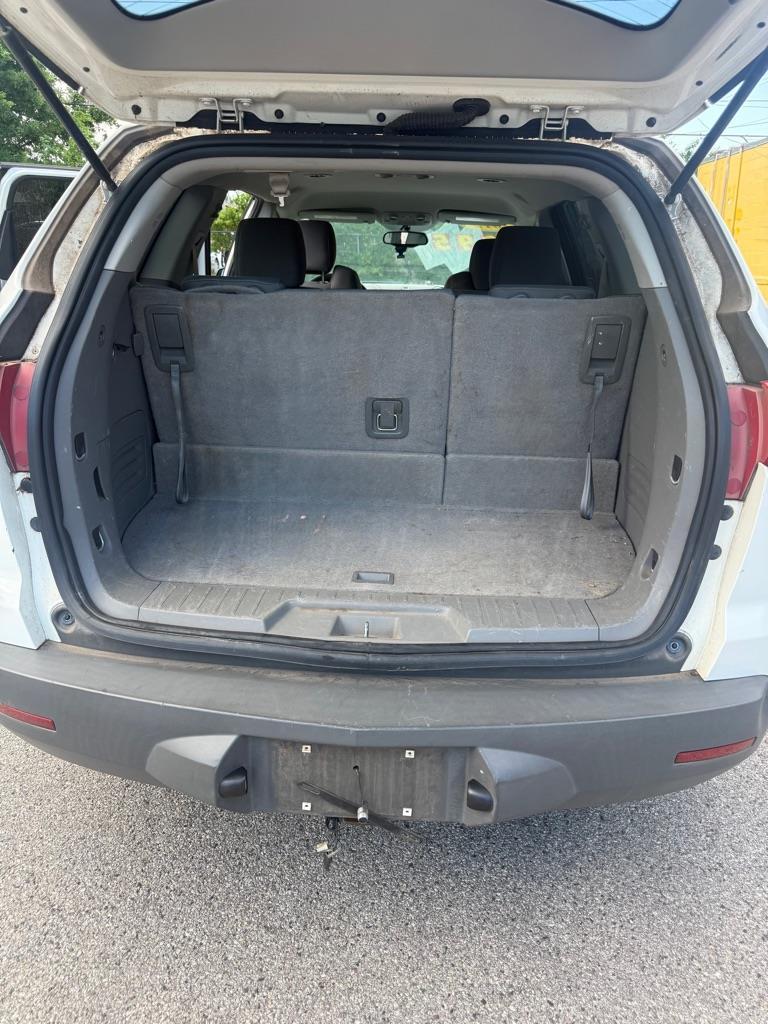 Chevrolet Traverse LS FWD w/PDC 2012