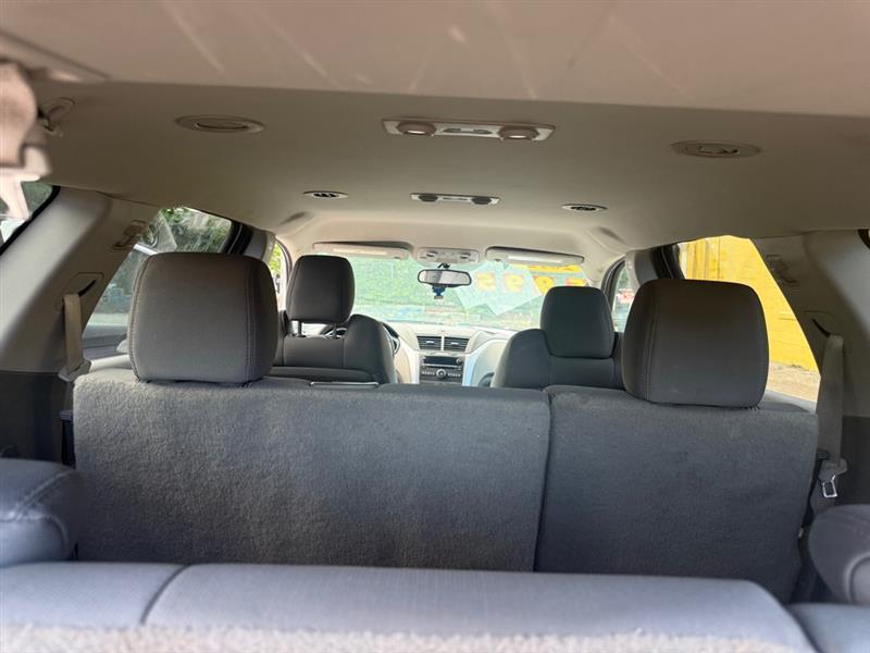 Chevrolet Traverse LS FWD w/PDC 2012