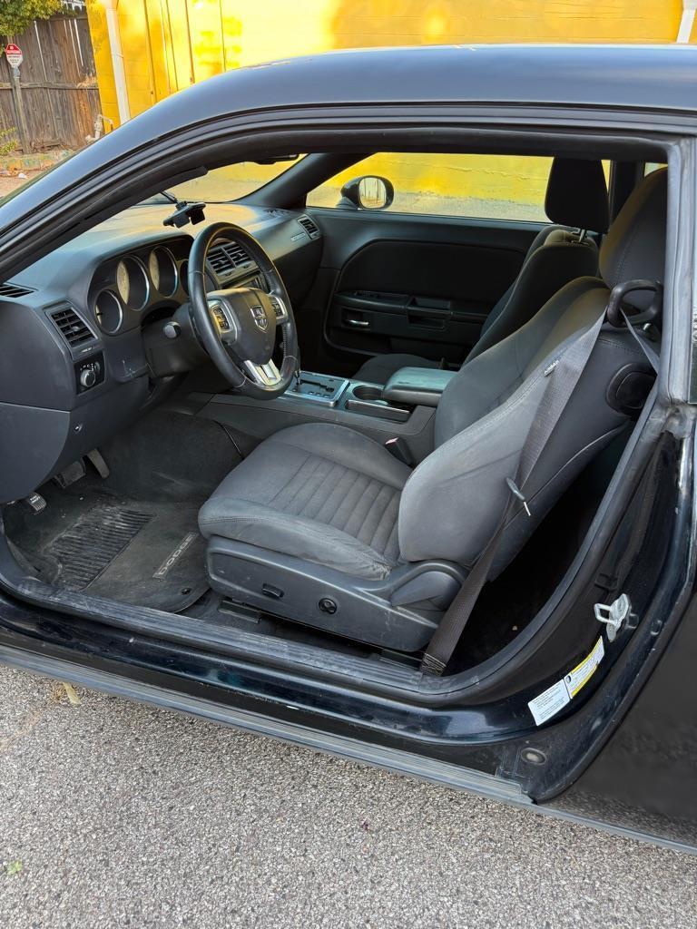 Dodge Challenger SXT 2012
