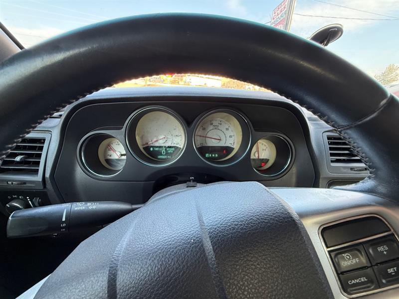 Dodge Challenger SXT 2012