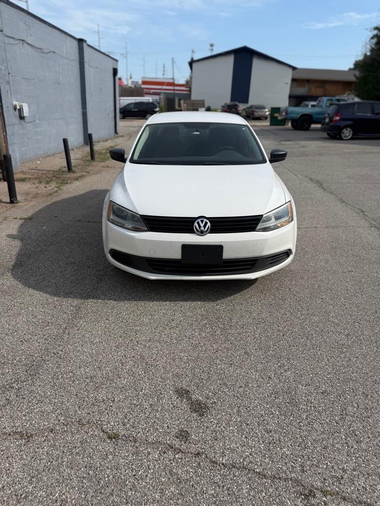 Volkswagen Jetta S 2012