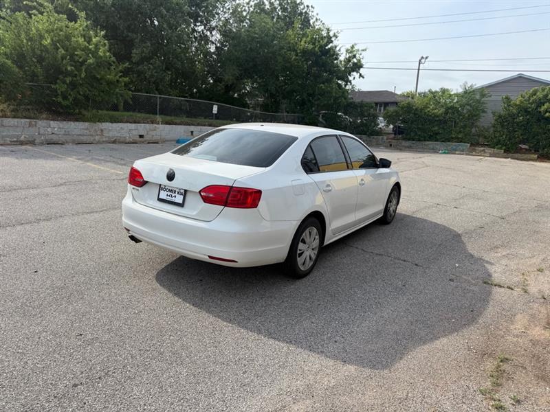 Volkswagen Jetta S 2012
